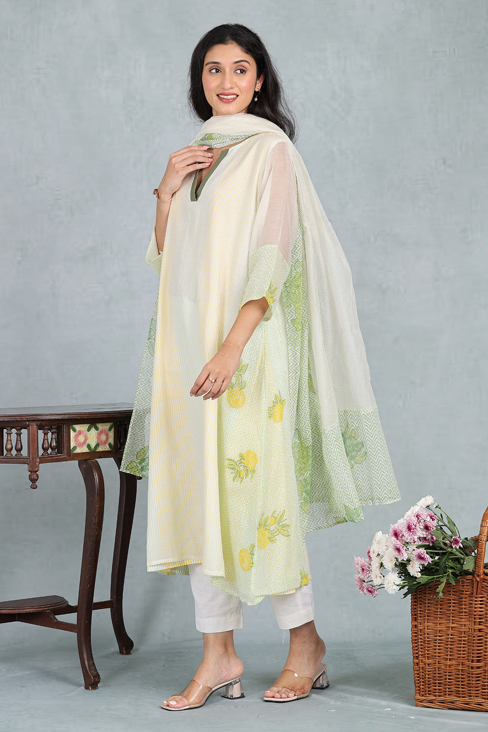 Ivory Handwoven Chanderi Dupatta