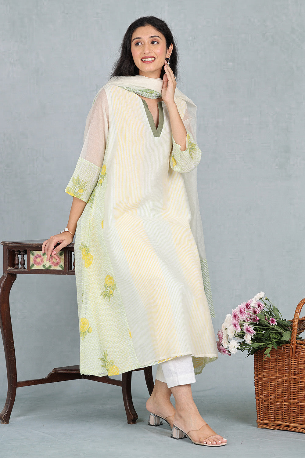 Ivory Handwoven Chanderi Dupatta