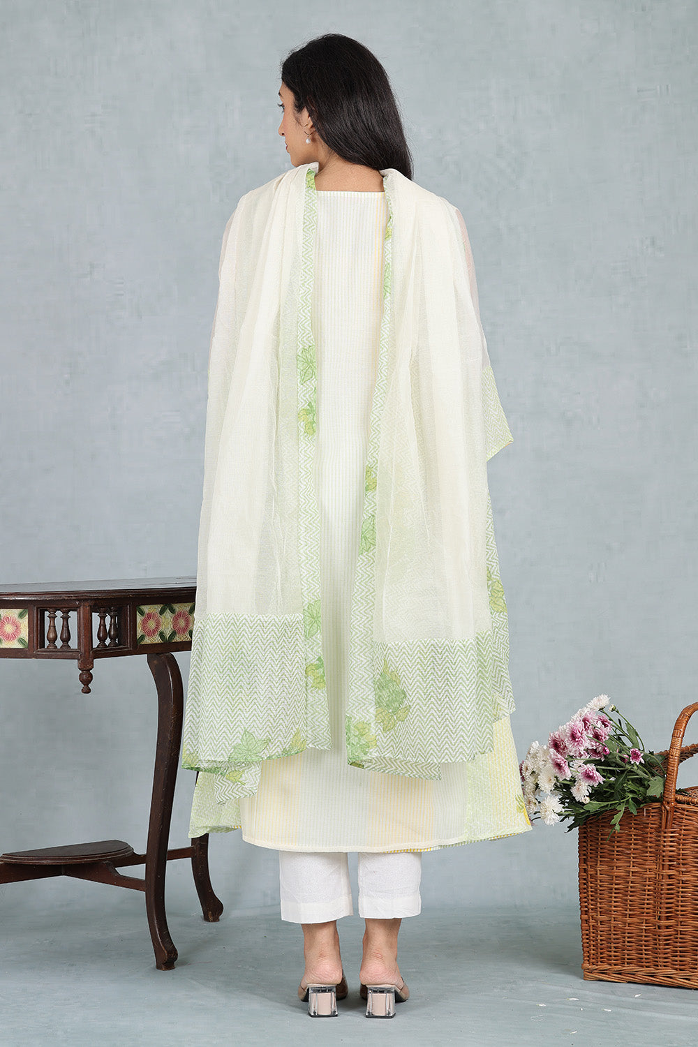 Ivory Handwoven Chanderi Dupatta