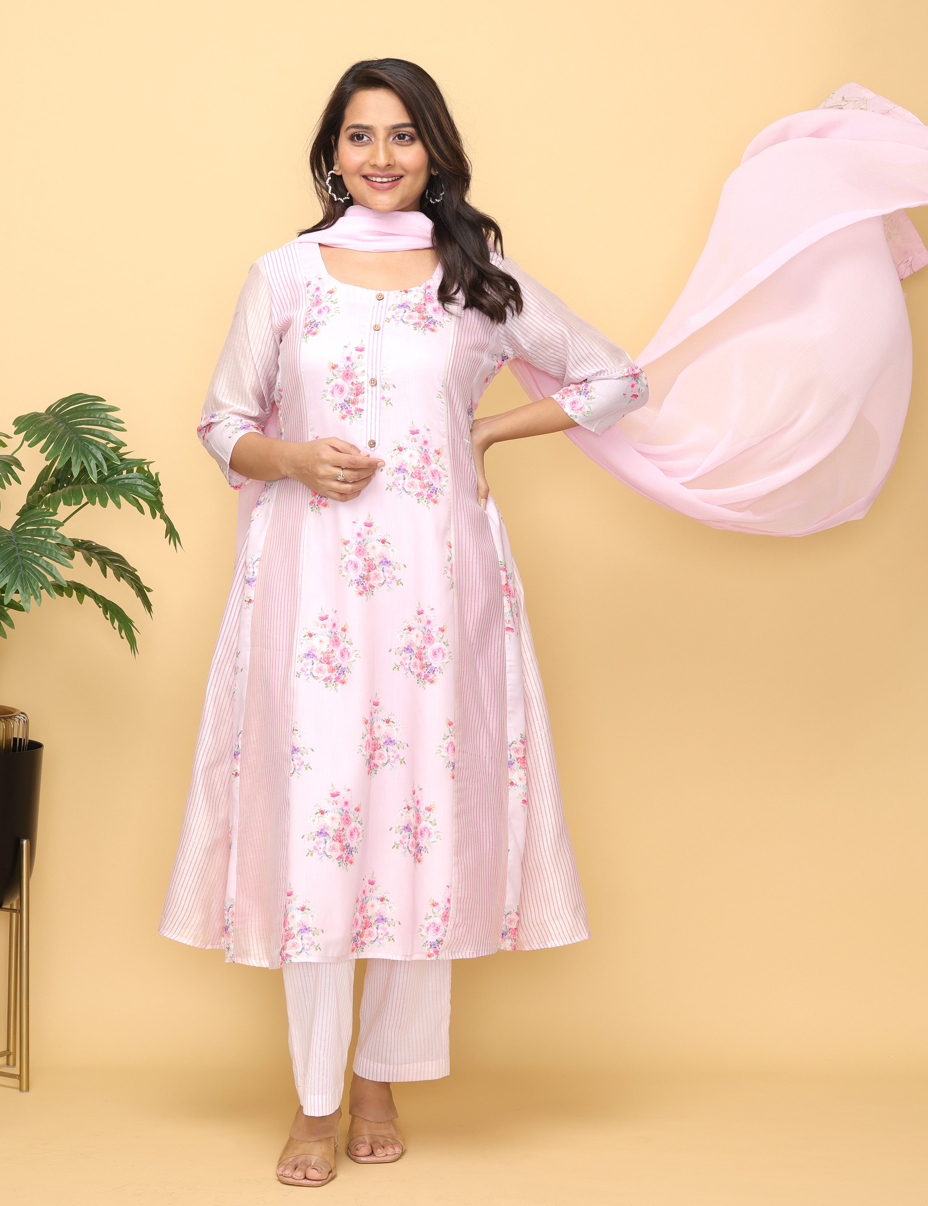 Malhaar 5 Panel Kurta And Bottom