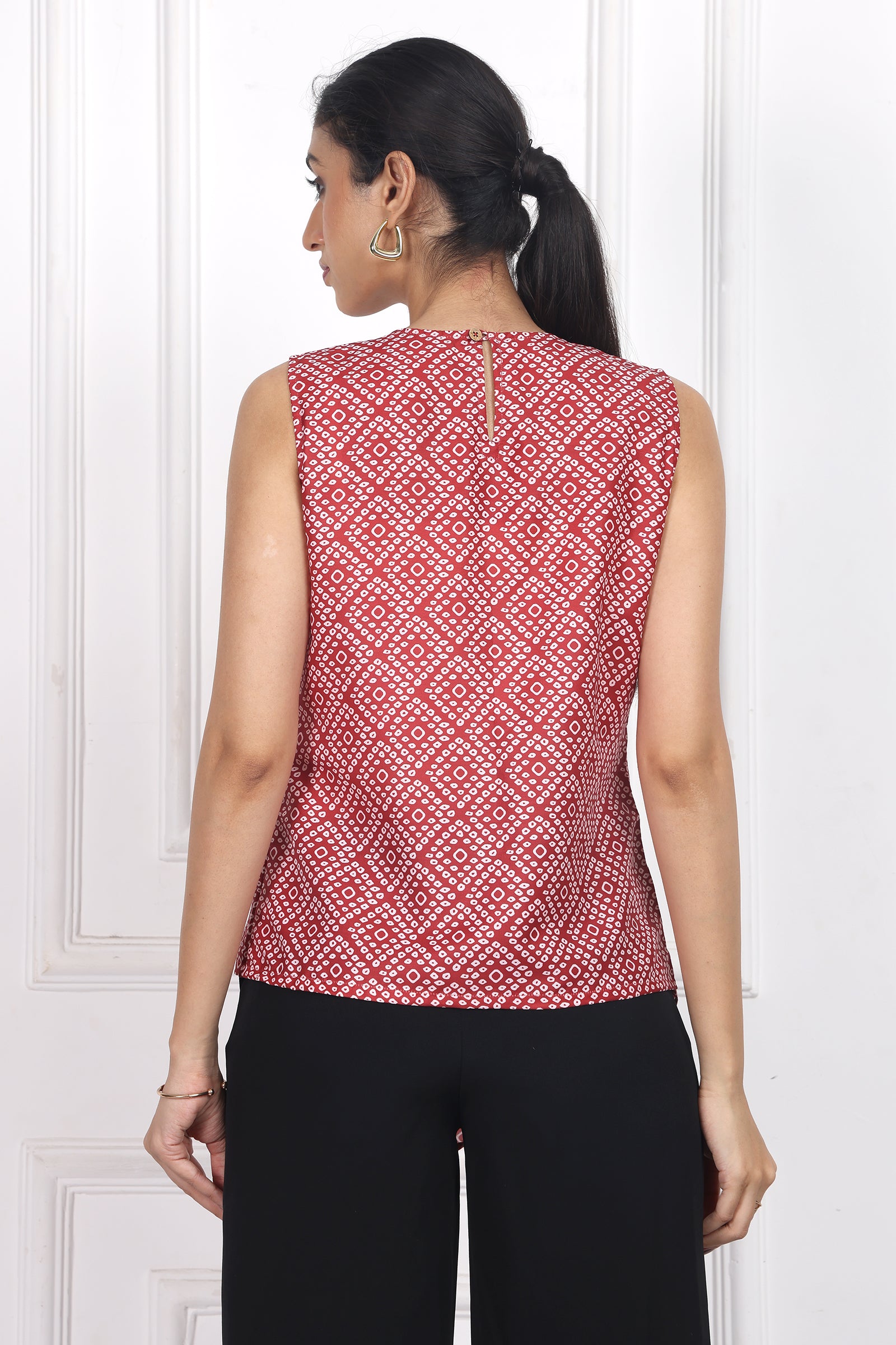 Wander Edit- Blooming Viel Overlap Top