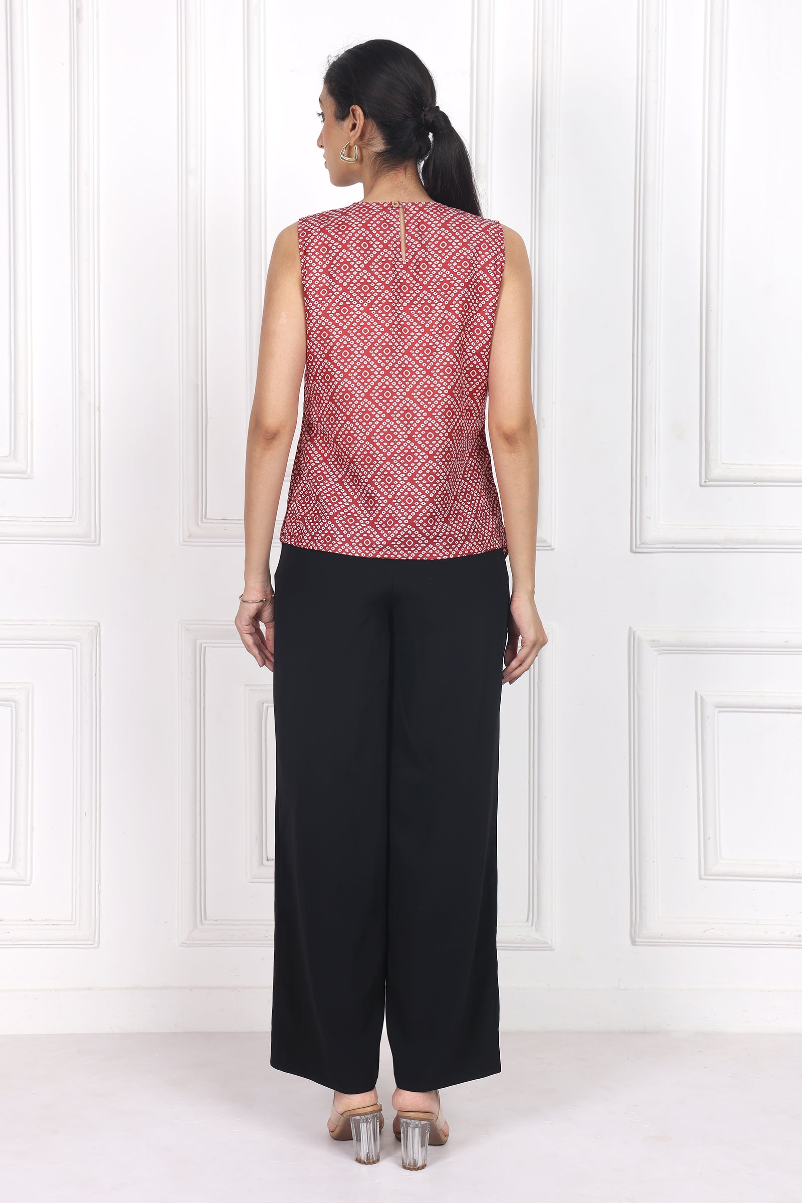 Wander Edit- Blooming Viel Overlap Top