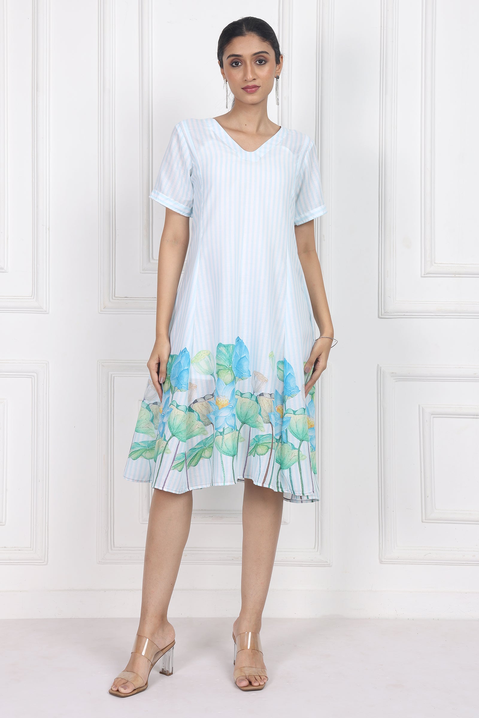 Wander Edit - Lotus In Moon Light A Lined Panelled Dress