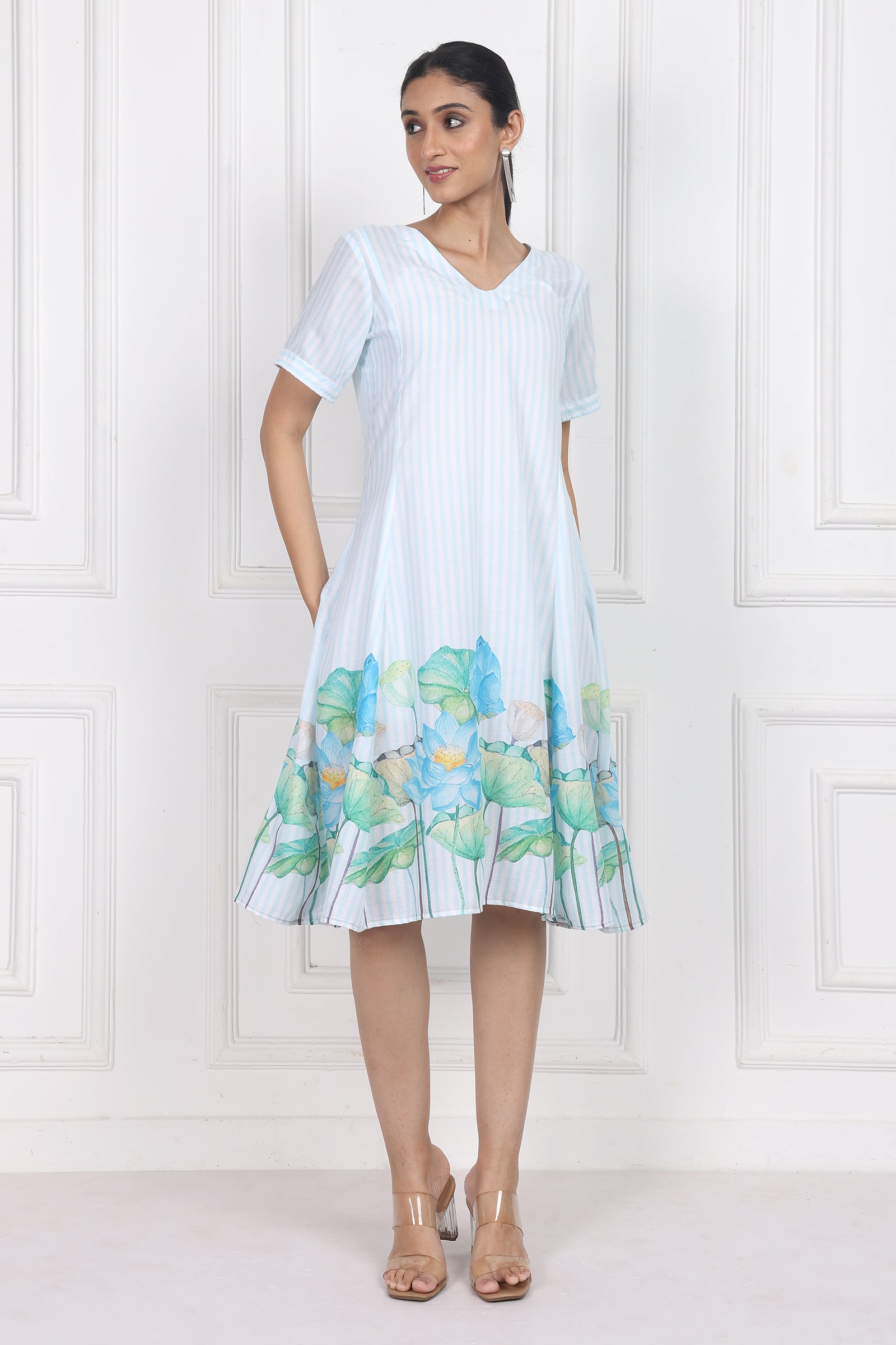 Wander Edit - Lotus In Moon Light A Lined Panelled Dress