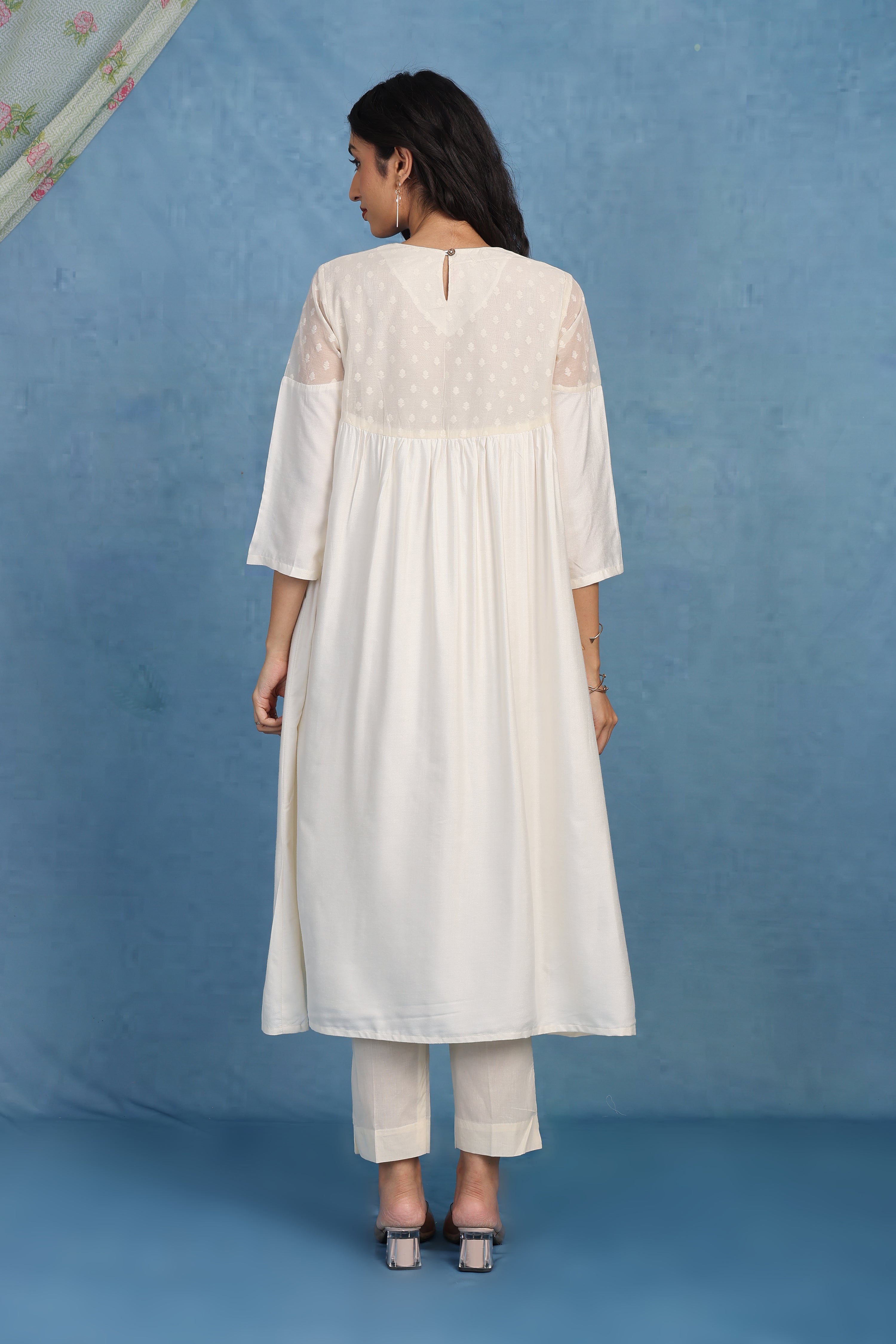 Ivory Jacquard Luxe Silk Set - Top And Bottom
