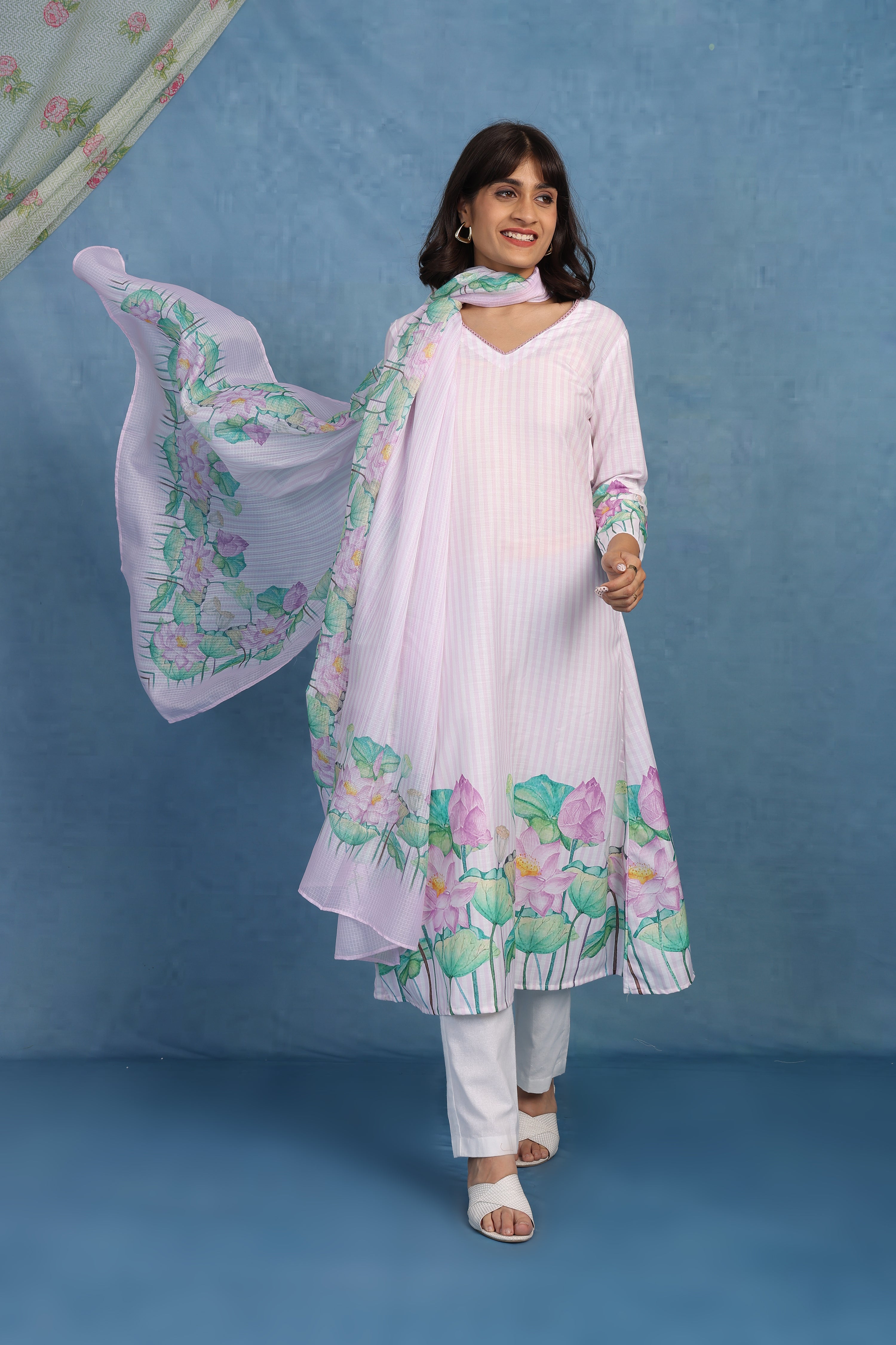 Petals Of Lotus – Pale Mauve Kurta - Top And Bottom