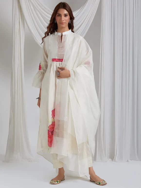 The White Lady Handwoven Chanderi Silk Kurta With Dessert Rose Print