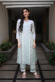 Teal Blue Green Modal-kota Kurta With Vintage Floral Design All Over And An Elaborate Yoke With Lace Detailing - Kurta & Pant with Dupatta
