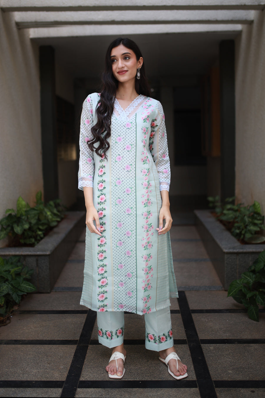 Teal Blue Green Modal-kota Kurta With Vintage Floral Design All Over And An Elaborate Yoke With Lace Detailing - Kurta & Pant with Dupatta