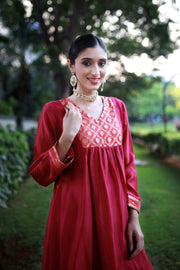 Burnt Saffron Handwoven Chanderi And Antique Brocade - Kurta & Pant with Dupatta