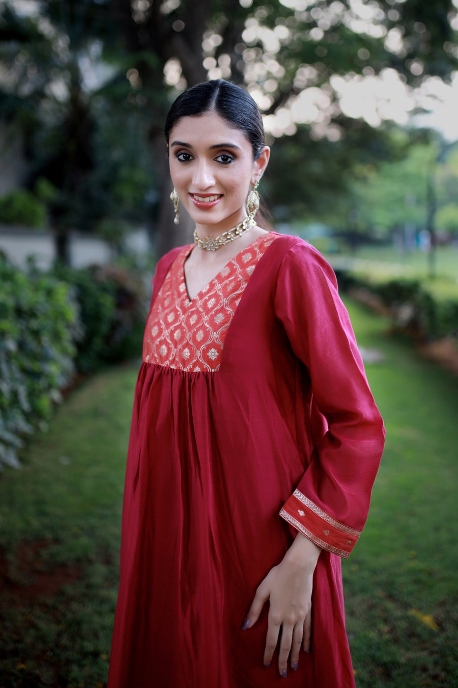 Burnt Saffron Handwoven Chanderi And Antique Brocade - Kurta & Pant with Dupatta