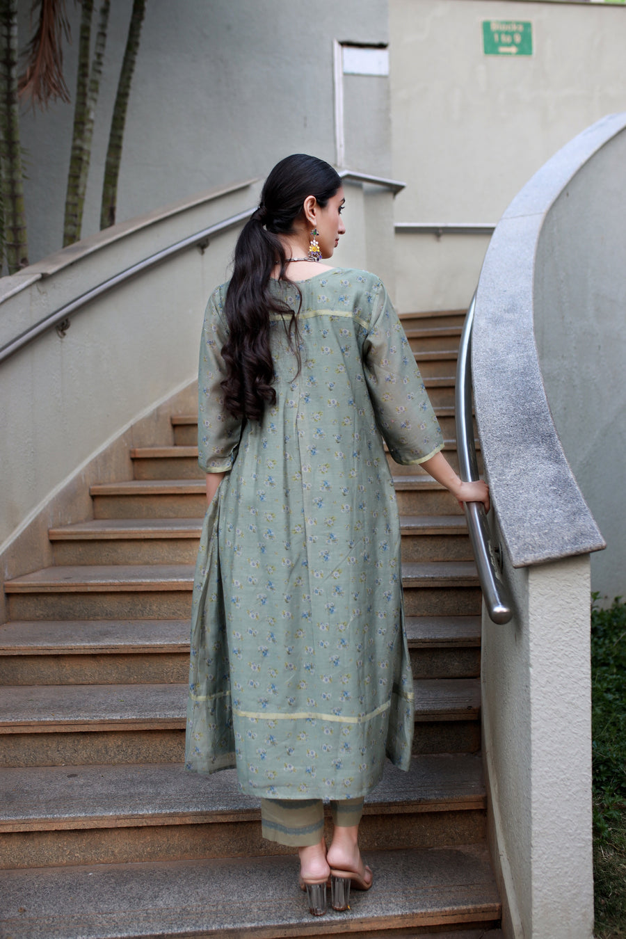 Dusky Olive Handwoven Chanderi And Woven Silk Tissue - Kurta & Pant with Dupatta