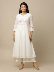 White Printed Yoke Cotton Suit With Chiffon Dupatta With Border - Kurta & Pant with Dupatta