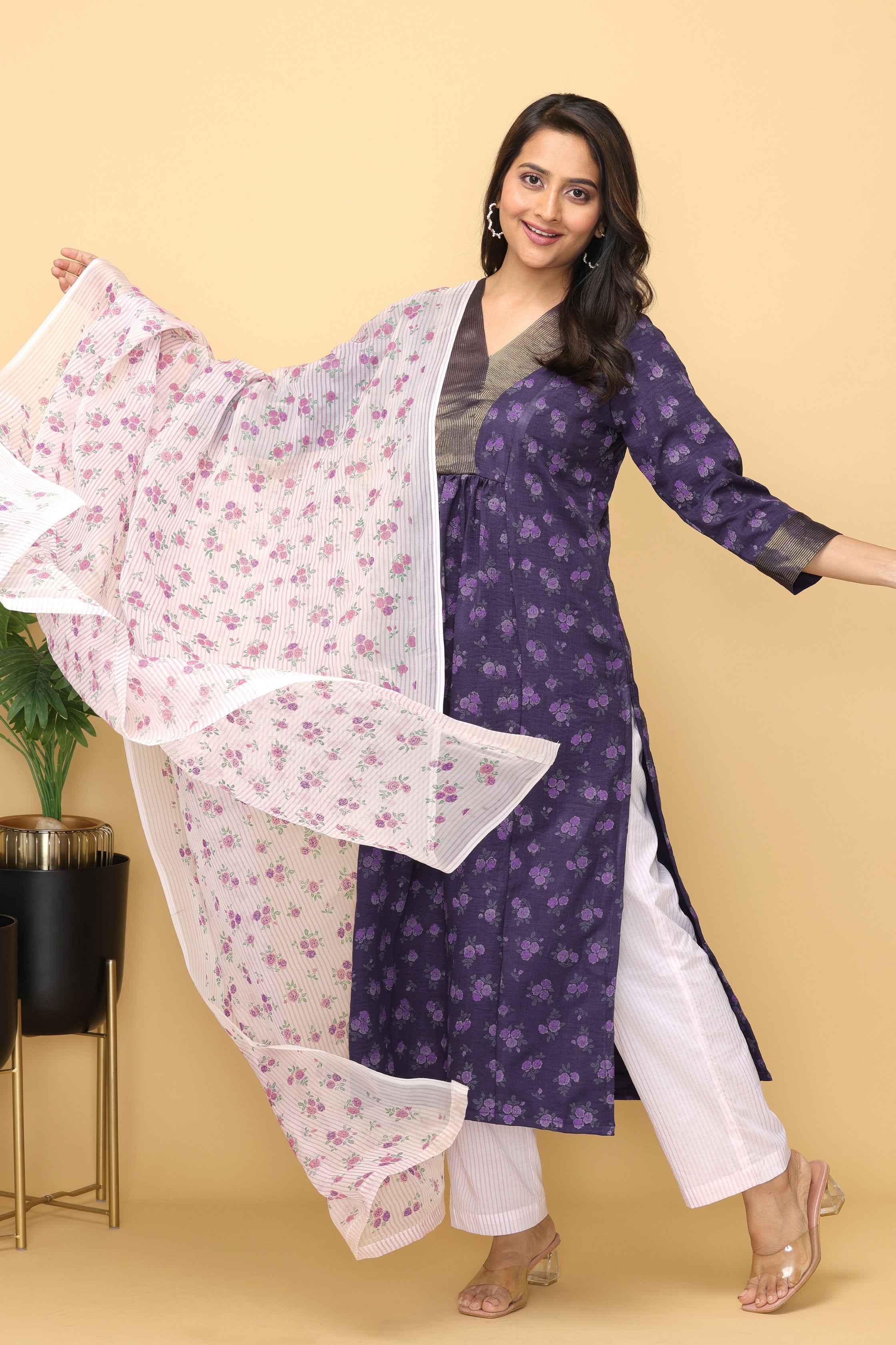 Malhaar Twill Zari Yoke  Cotton Kurta And Bottom