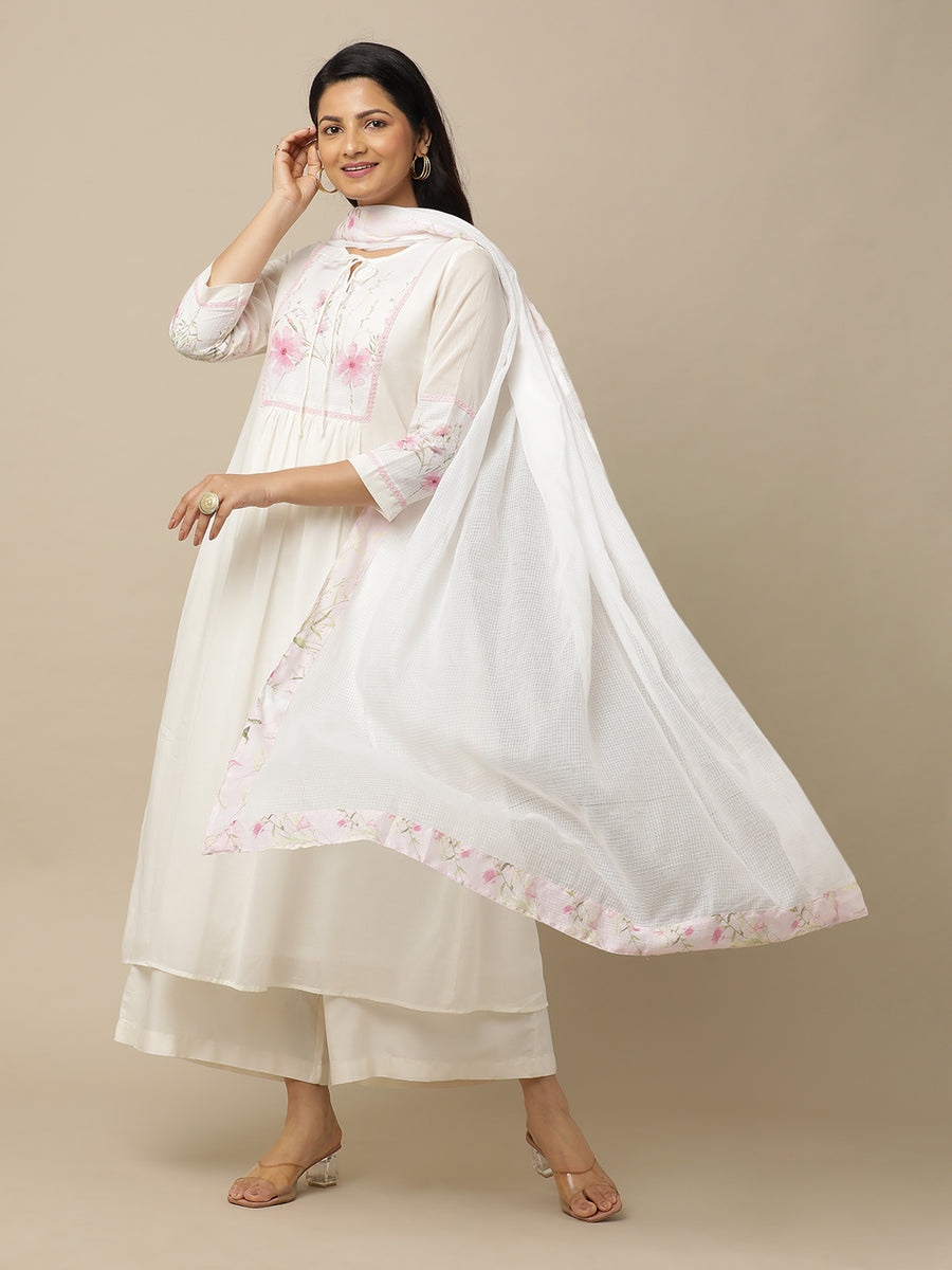 White Printed Yoke Cotton Suit With Chiffon Dupatta With Border - Kurta & Pant with Dupatta