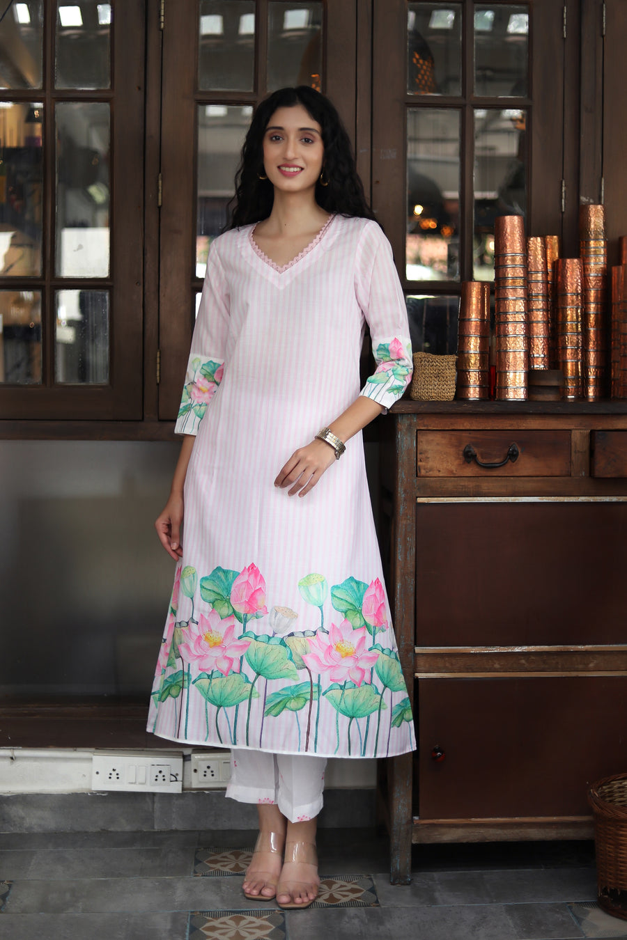 Pale Pink Pure Cotton Kurta With Vintage Lotus Design Muslin Pants With Modal-kota Dupatta - Kurta & Pant & Duppata