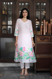 Pale Pink Pure Cotton Kurta With Vintage Lotus Design Muslin Pants With Modal-kota Dupatta - Kurta & Pant & Duppata