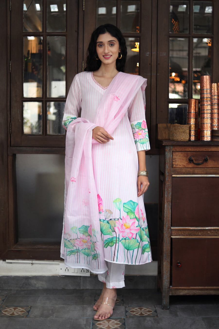 Pale Pink Pure Cotton Kurta With Vintage Lotus Design Muslin Pants With Modal-kota Dupatta - Kurta & Pant & Duppata