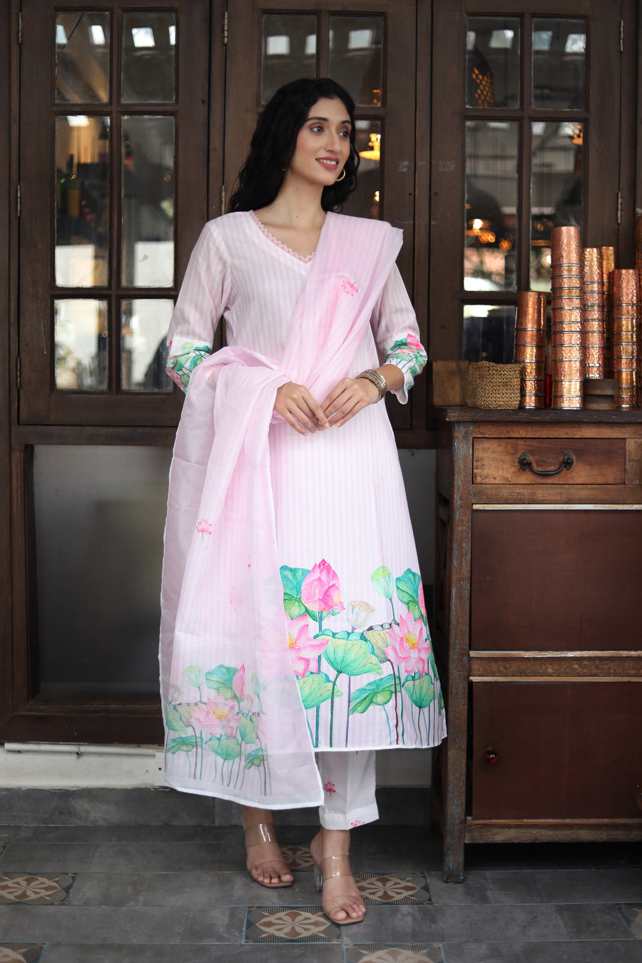 Pale Pink Pure Cotton Kurta With Vintage Lotus Design Muslin Pants With Modal-kota Dupatta - Kurta & Pant & Duppata
