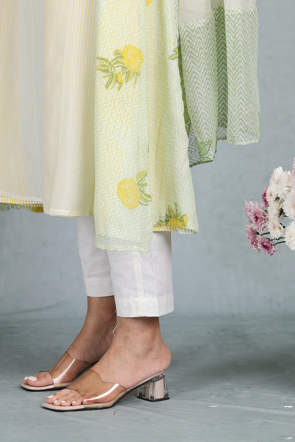 Ivory Handwoven Chanderi Dupatta