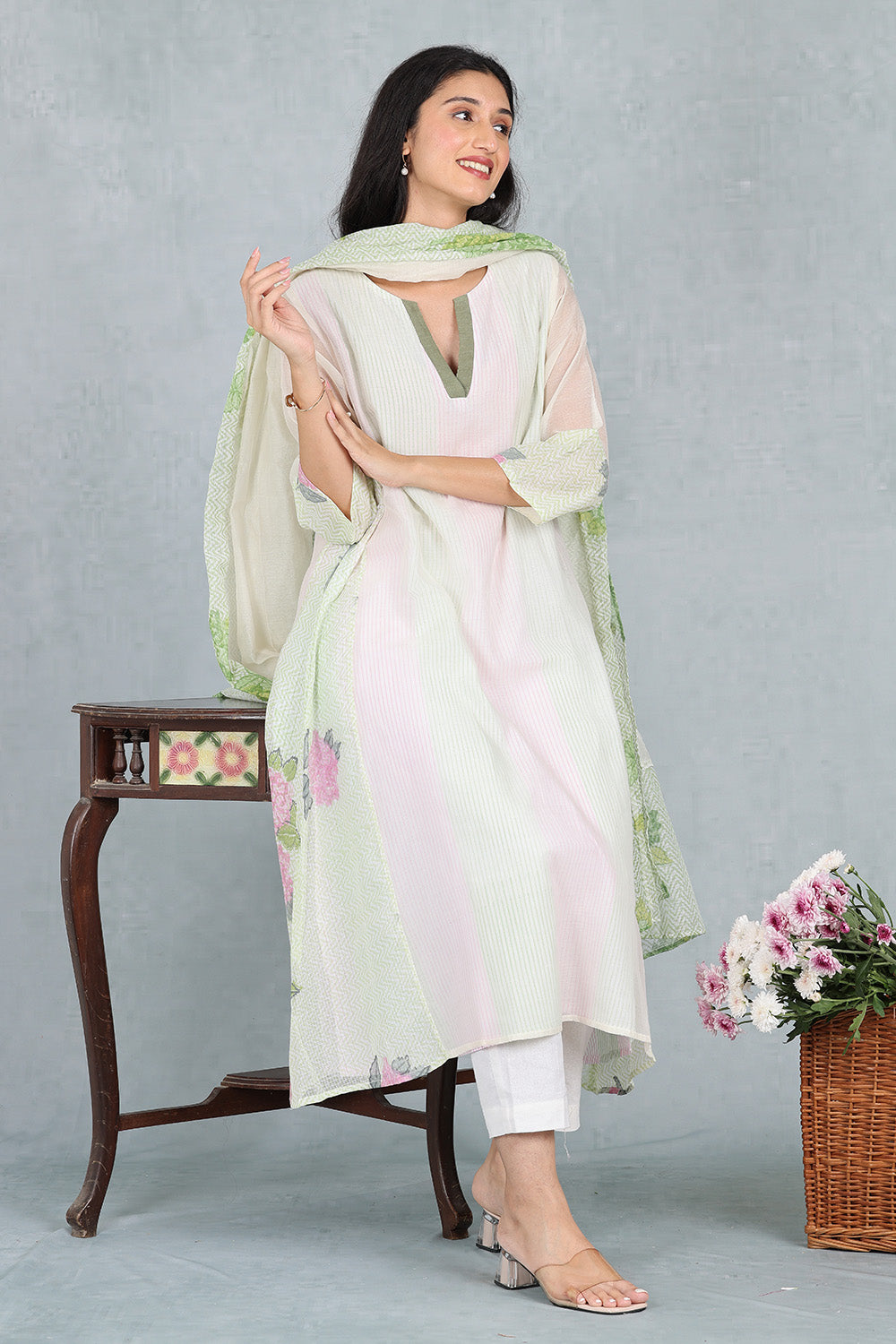 Ivory Handwoven Chanderi Dupatta