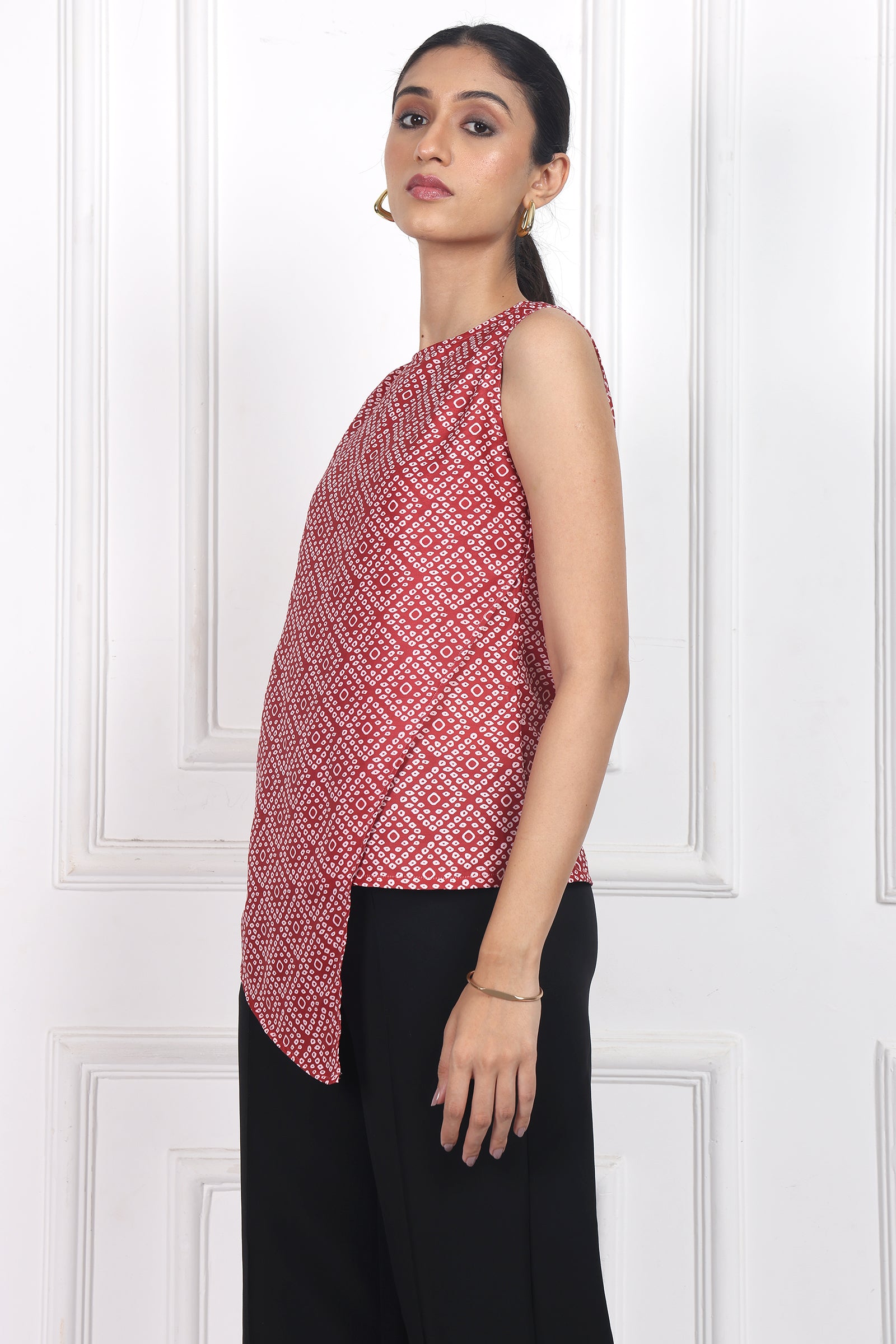 Wander Edit- Blooming Viel Overlap Top