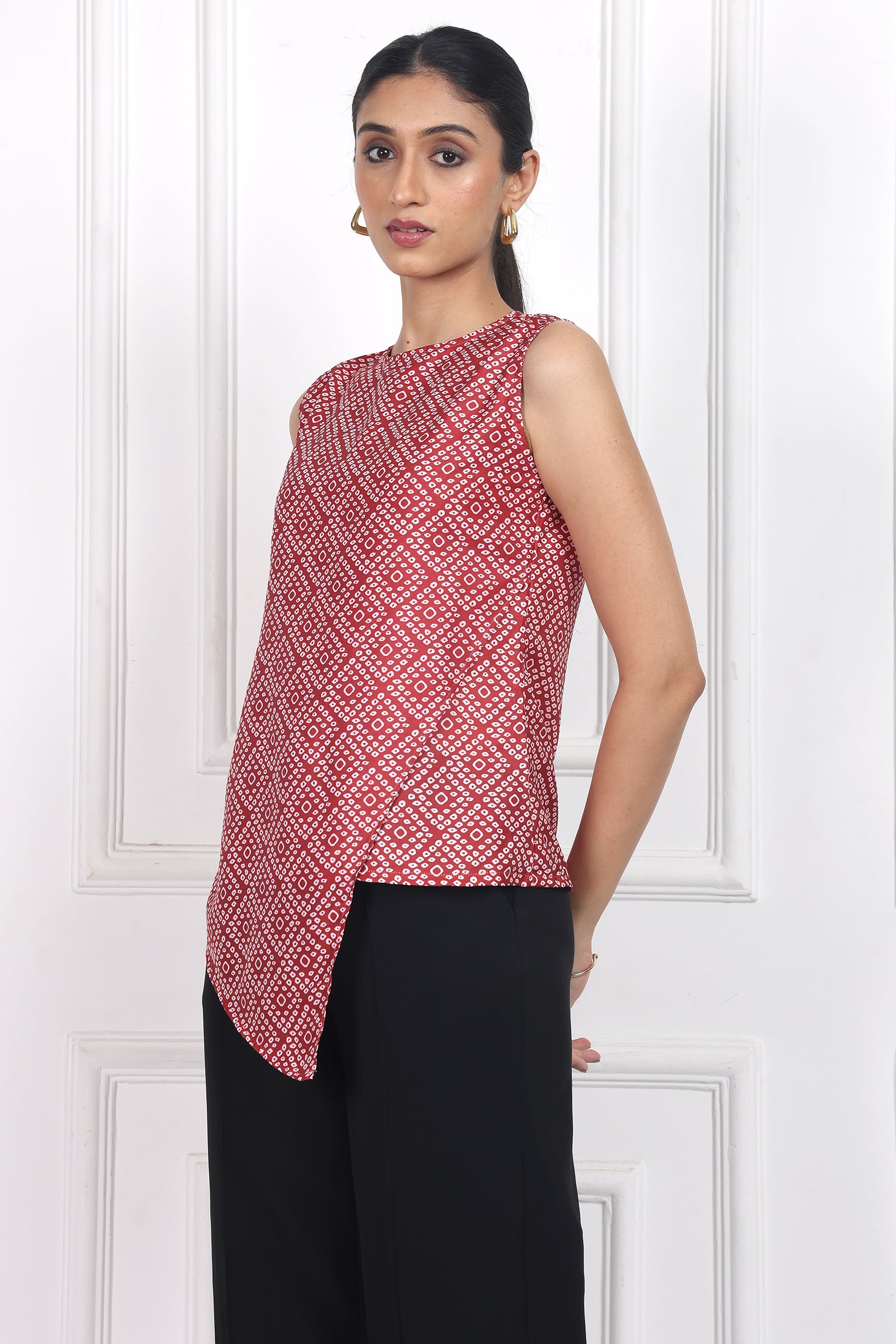 Wander Edit- Blooming Viel Overlap Top