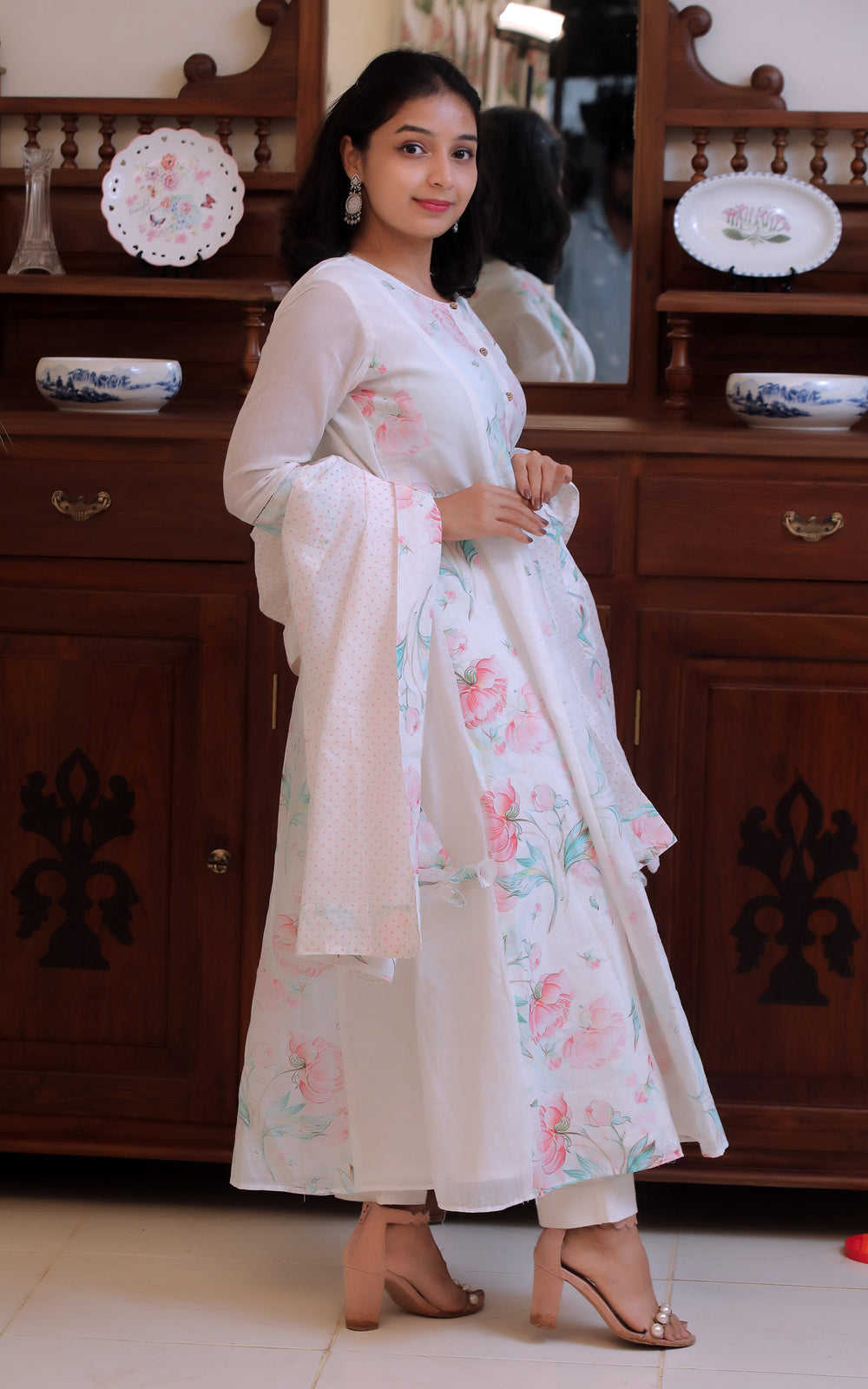 IVORY PEONY COTTON PANELLED KURTA