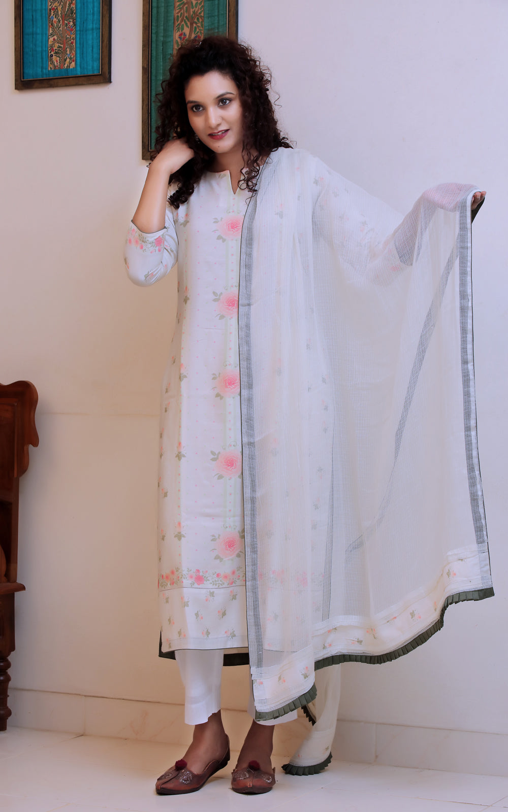 MAISY WHITE ROSE BUD  SILK KURTA