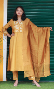 Forever Glazed Corn Silk  Kurta Set  With  Brocade And Organza Detailing