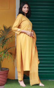 Forever Glazed Corn Silk  Kurta Set  With  Brocade And Organza Detailing