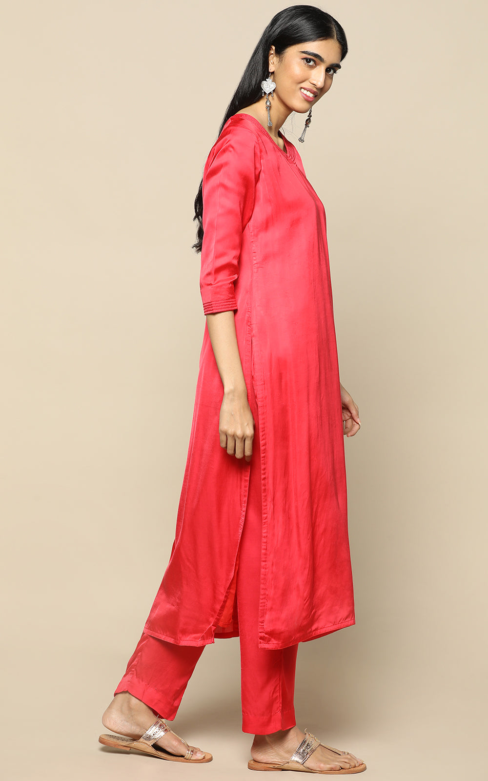 RED MODAL SILK KURTHA WITH PANTS AND PRINTED CHIFFON DUPATTA