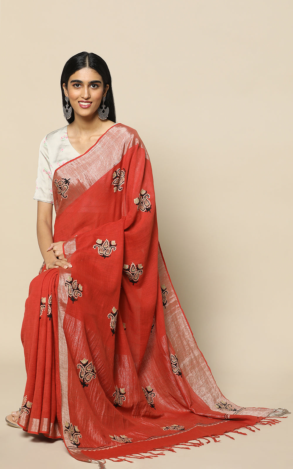 Buy Brick Red Zari Woven Kanchipuram Silk Saree Online | Samyakk