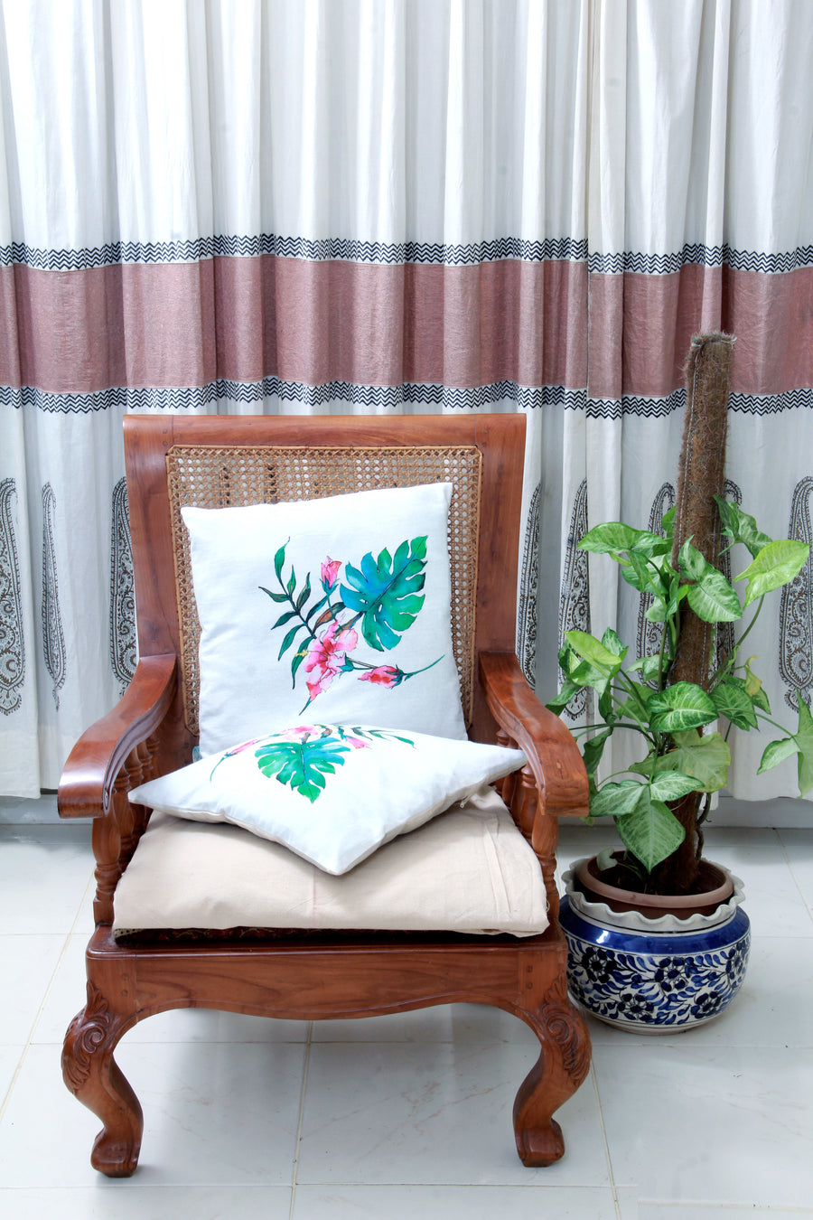 HIBISCUS PRINTED CUSION COVERS IN PURE COTTON