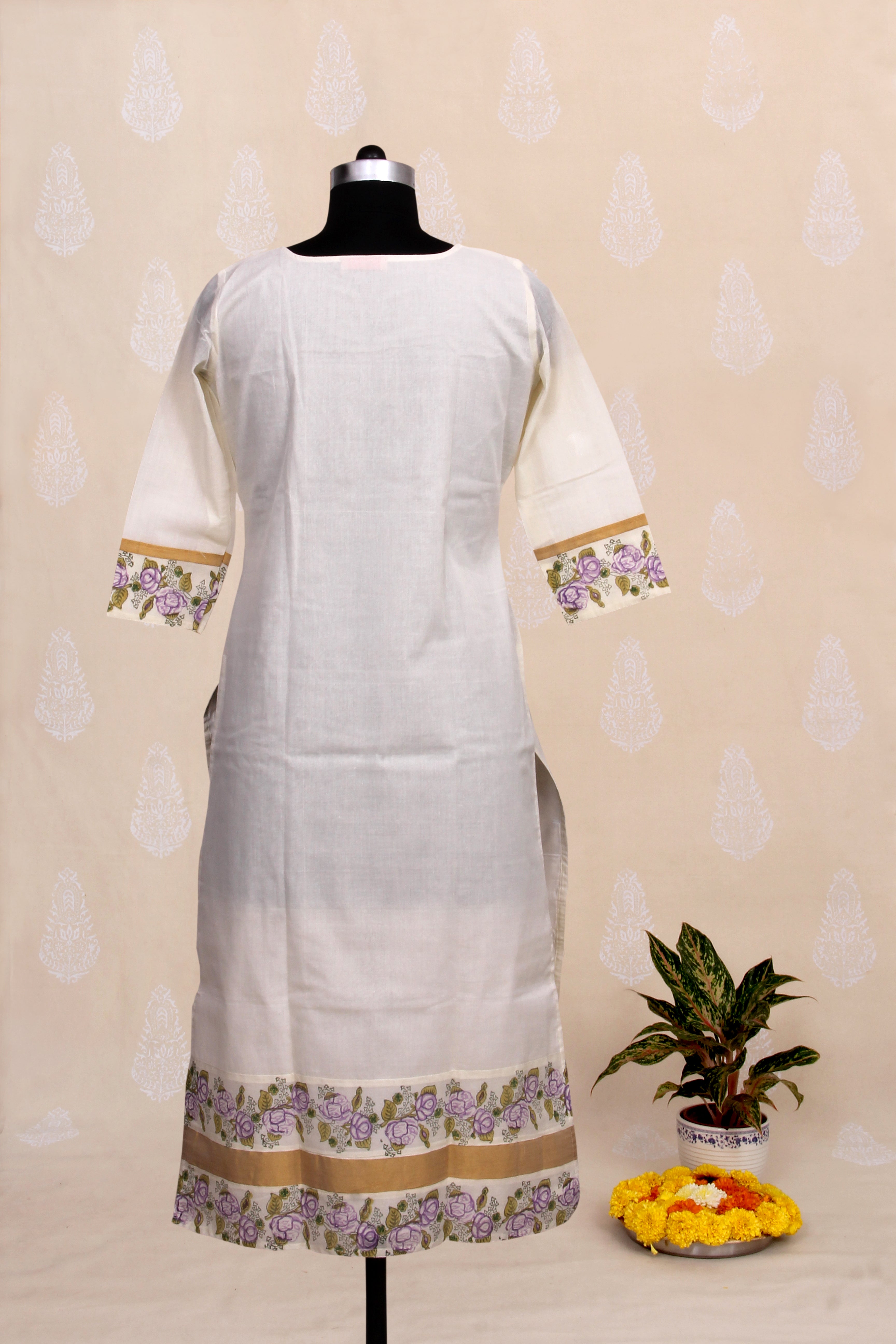 Pin by Afridhin on Fashion designing | Kurti neck designs, Cotton blouse  design, Kurta designs women